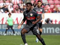 FB体育在线-斯图加特取胜止跌，守住保级大门