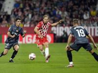 FB体育在线-巴塞罗那客场战胜对手取得三分