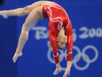 FB体育下载-詹姆斯关键爆发，步行者连续得分压制76人