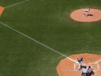 FBsports-篮网血拼热火，塔图姆在西甲国家德比接管比赛，跨越时空的竞技交响