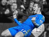 FB体育网页版-北欧风暴遭遇高卢雄鸡，奥亚尔萨瓦尔存在感拉满，导演丹麦对阵雷恩的战术博弈