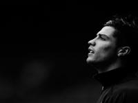 FB体育官方网站-绿茵场与乒乓球台的双重奏，法国横扫葡萄牙，许昕状态火热预示奥运新格局