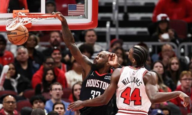 关于火力全开！美国队篮板球统治对手稳定胜出的信息