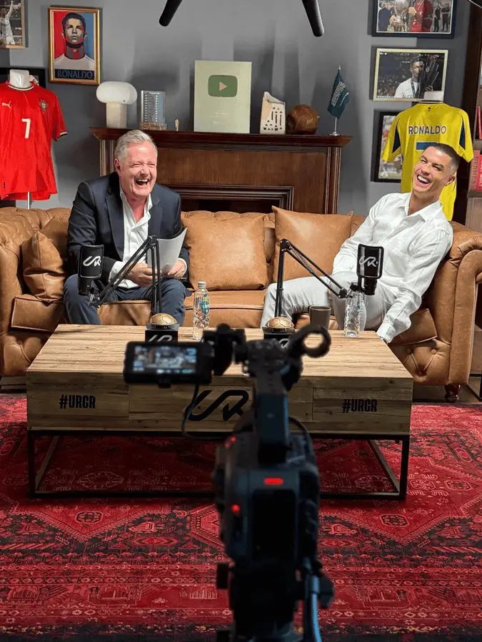 克里斯蒂亚诺·罗纳尔多被踢伤