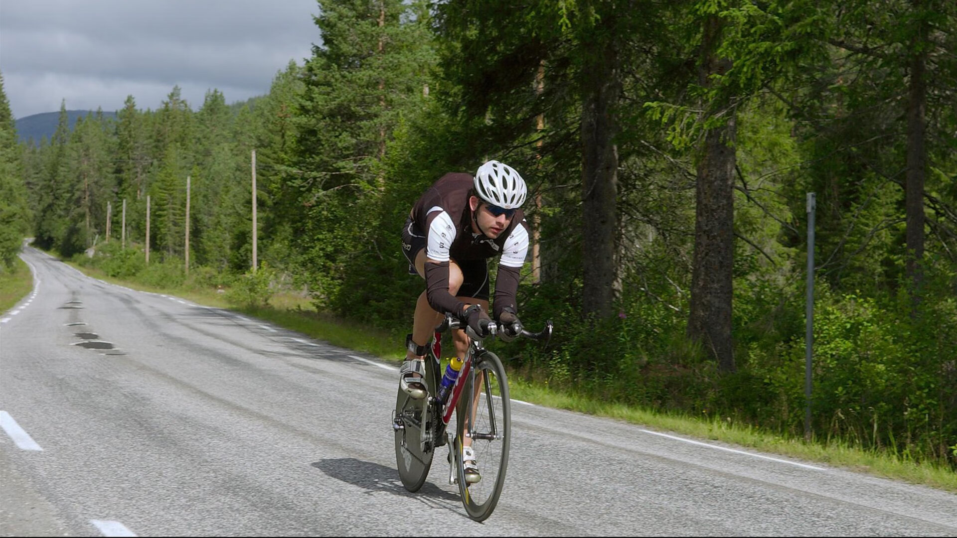 年度焦点之战，瑞士巅峰对决玻利维亚，决胜时刻的冰与火之歌