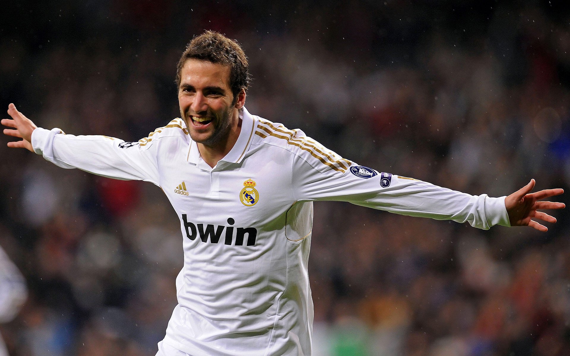 跨越赛场的统治力，广厦铁壁封锁浙江，布克欧冠决赛上演接管时刻