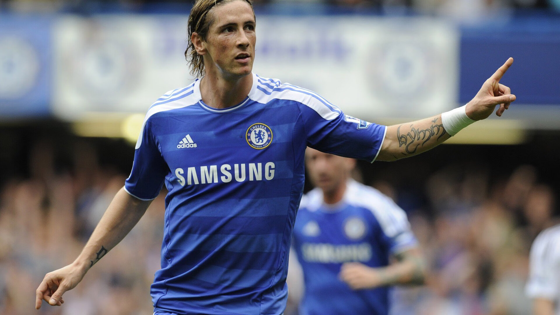 绿茵场上的坚韧与羽毛球场上的惊艳，德国力克丹麦，石宇奇技惊四座